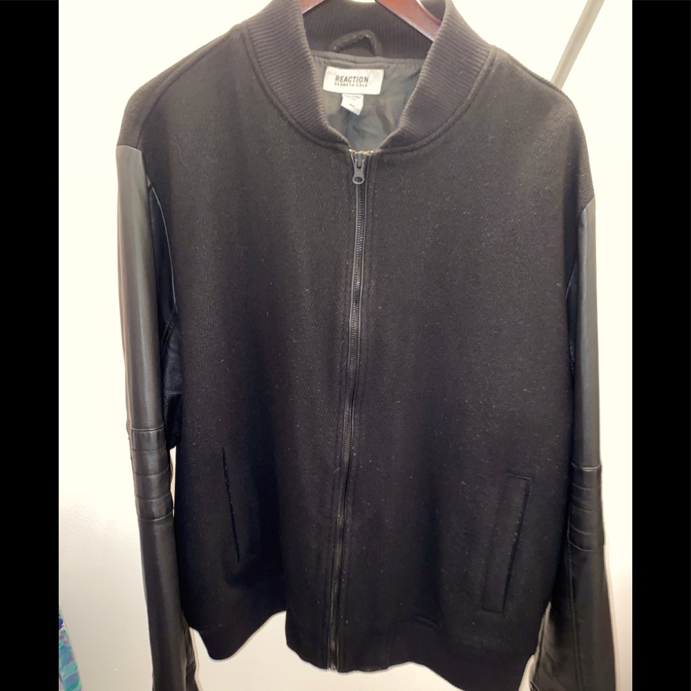 XXL Kenneth Cole Reaction Bomber Jacket.